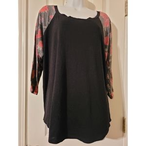 Torrid floral raglan t-shirt